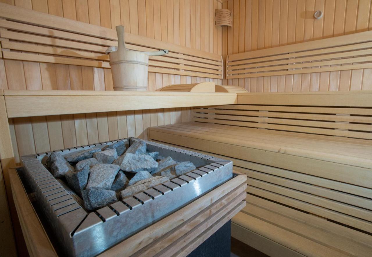 Flat La Riva 111 With Pool-lenzerheide